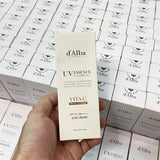 Kem chống nắng dưỡng sáng da D'Alba Piedmont UV Essence Waterfull+ Vita-C