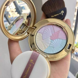 Phấn phủ  ngũ sắc Whoo Gongjinhyang Mi Color Pact mang lại làn da tươi trẻ, sáng và mịn màng