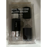 Cọ Má Hồng 2 Đầu Silicon & Lông Studio17 (Dual Silicone Blush Brush)