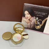 Phấn phủ  ngũ sắc Whoo Gongjinhyang Mi Color Pact mang lại làn da tươi trẻ, sáng và mịn màng