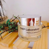 Kem dưỡng keo ong chuyên sâu dạng dầu dành cho da siêu khô CNP Laboratory Propolis Ampule Oil In Cream